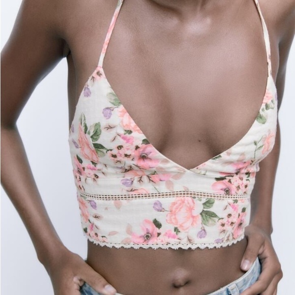 Zara Tops - Zara Floral Crop Top Punks Zara Angola Size Medium